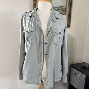 Universal Thread Women's Button Up Sz M Green Pockets Boho Army 100% Lyocell